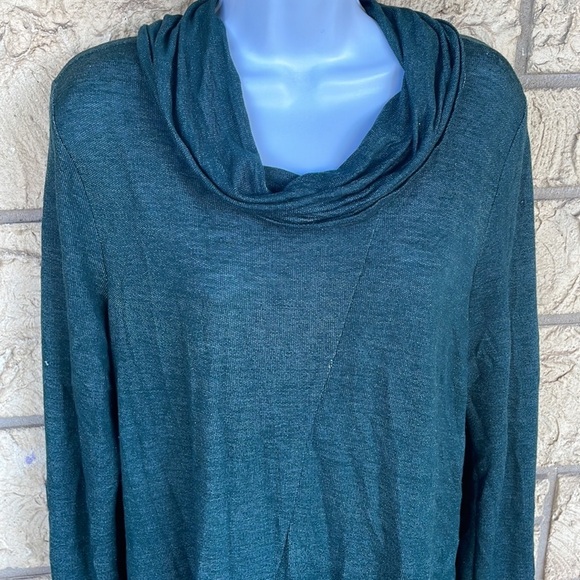 Green Tunic Top turtle neck size large comfy thin femme Cowneck - Picture 3 of 10
